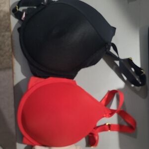 Four 34C Smooth Bras